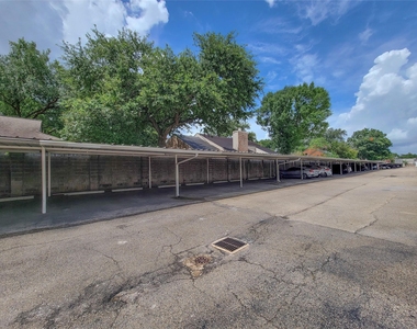 2601 Bellefontaine Street - Photo Thumbnail 26