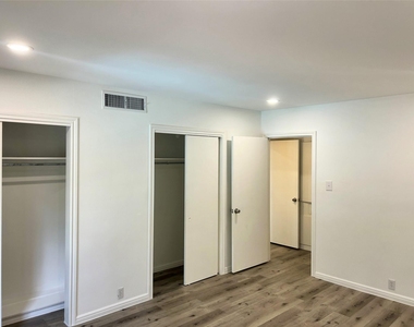 2601 Bellefontaine Street - Photo Thumbnail 15