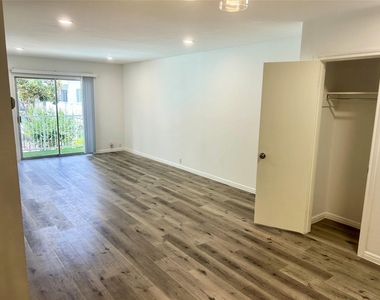 2601 Bellefontaine Street - Photo Thumbnail 5