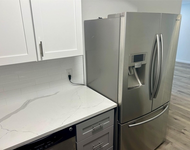 2601 Bellefontaine Street - Photo Thumbnail 3