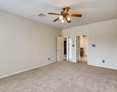 4211 Middleoak Grove Lane - Photo Thumbnail 12
