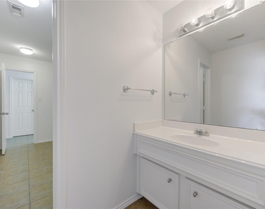 4426 Desert Cliff Court - Photo Thumbnail 24