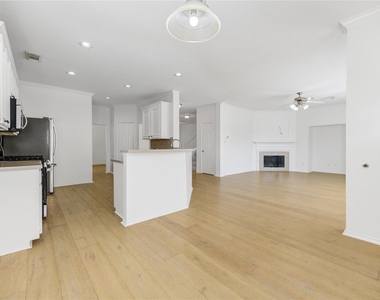 4426 Desert Cliff Court - Photo Thumbnail 13