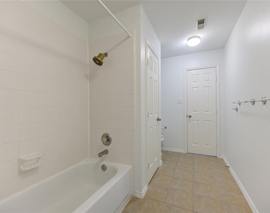 4426 Desert Cliff Court - Photo Thumbnail 29