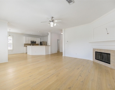 4426 Desert Cliff Court - Photo Thumbnail 15