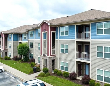 324 Towne Dr - Photo Thumbnail 4