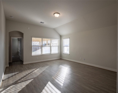 3427 Avary River Lane - Photo Thumbnail 7