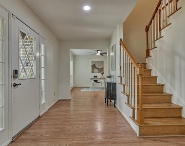 71 Breezy Point Place - Photo Thumbnail 3