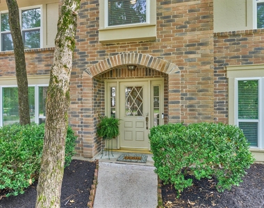 71 Breezy Point Place - Photo Thumbnail 1