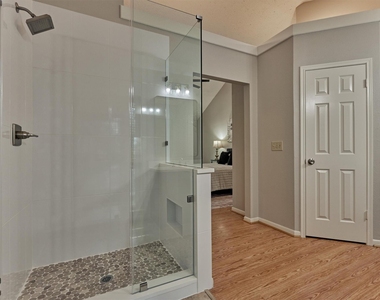 71 Breezy Point Place - Photo Thumbnail 27