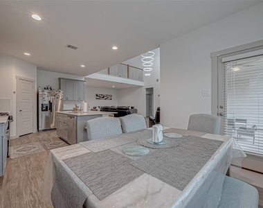 6850 Amber Cliff Lane - Photo Thumbnail 24
