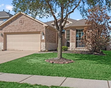 8734 Auburn Mane Drive - Photo Thumbnail 1