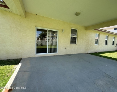 616 Manatee Bay Drive - Photo Thumbnail 31