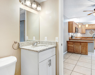 2111 Vista Oaks Circle Ne - Photo Thumbnail 17