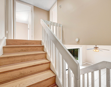 2111 Vista Oaks Circle Ne - Photo Thumbnail 23