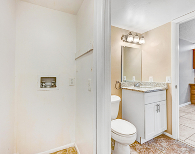 2111 Vista Oaks Circle Ne - Photo Thumbnail 19
