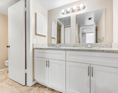 2111 Vista Oaks Circle Ne - Photo Thumbnail 34