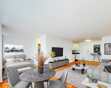 East 89th Street - Photo Thumbnail 1