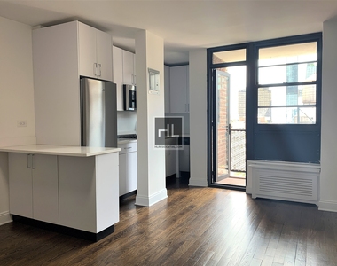 East 35 Street - Photo Thumbnail 2