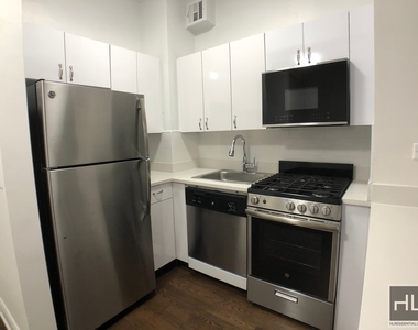 West 22 Street - Photo Thumbnail 2