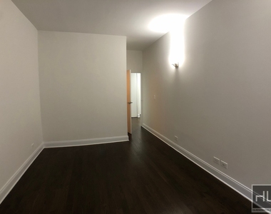 West 22 Street - Photo Thumbnail 1