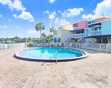 2424 W Tampa Bay Boulevard - Photo Thumbnail 20