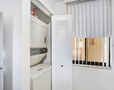 2424 W Tampa Bay Boulevard - Photo Thumbnail 10