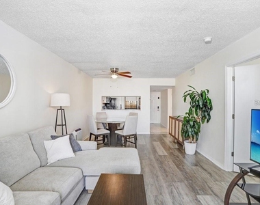 2424 W Tampa Bay Boulevard - Photo Thumbnail 5