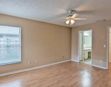 4029 Quail Briar Drive - Photo Thumbnail 11