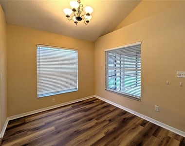 4029 Quail Briar Drive - Photo Thumbnail 7