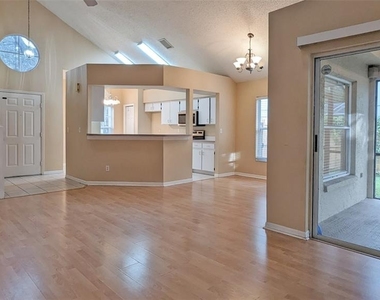 4029 Quail Briar Drive - Photo Thumbnail 3