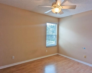 4029 Quail Briar Drive - Photo Thumbnail 16