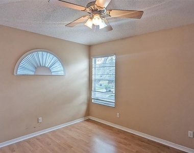 4029 Quail Briar Drive - Photo Thumbnail 14
