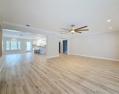 8270 30th Avenue N - Photo Thumbnail 21