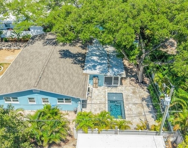 8270 30th Avenue N - Photo Thumbnail 57
