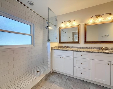 8270 30th Avenue N - Photo Thumbnail 32