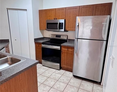 2249 Portofino Place - Photo Thumbnail 6