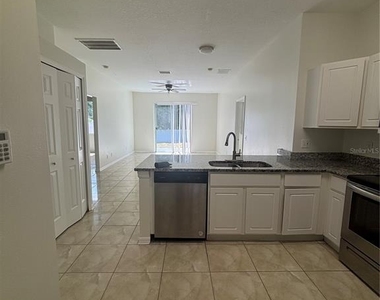 10510 Beneva Drive - Photo Thumbnail 12