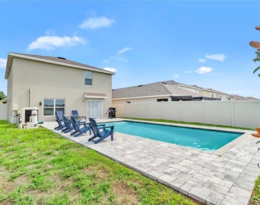 5546 Logan Cave Avenue - Photo Thumbnail 24