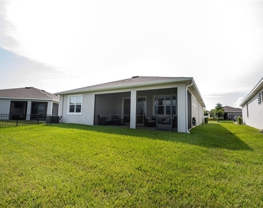 13324 Waterleaf Garden Circle - Photo Thumbnail 21