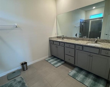 13324 Waterleaf Garden Circle - Photo Thumbnail 9