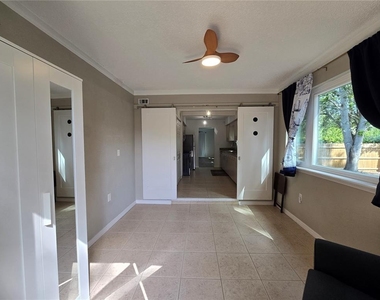 6001 Cedar Street Ne - Photo Thumbnail 18