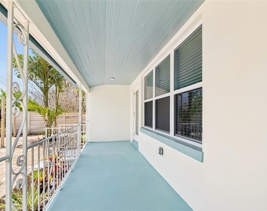 8125 Bayshore Drive - Photo Thumbnail 5