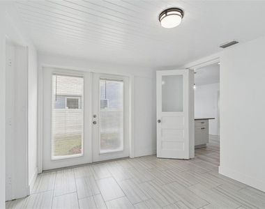 8125 Bayshore Drive - Photo Thumbnail 22