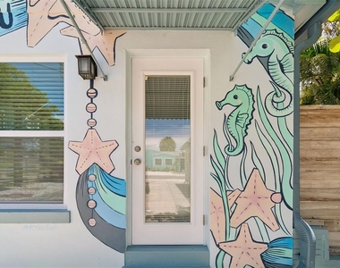 8125 Bayshore Drive - Photo Thumbnail 14