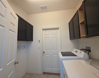 17545 Buckingham Garden Drive - Photo Thumbnail 12