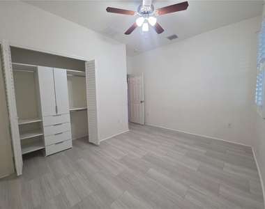 17545 Buckingham Garden Drive - Photo Thumbnail 20