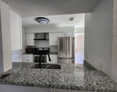221 Loch Low Drive - Photo Thumbnail 9