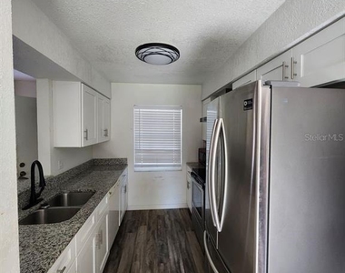 221 Loch Low Drive - Photo Thumbnail 8