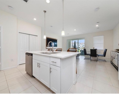 4450 Small Creek Road - Photo Thumbnail 4